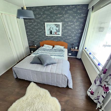 Valoisa Huoneisto Jossa Erinomaiset Vuoteet. Mikkeli Buitenkant foto