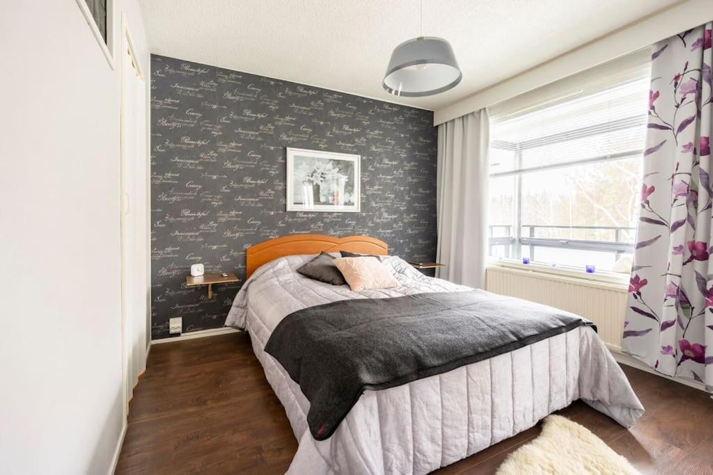 Valoisa Huoneisto Jossa Erinomaiset Vuoteet. Mikkeli Buitenkant foto
