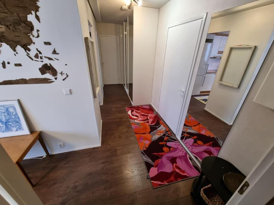Valoisa Huoneisto Jossa Erinomaiset Vuoteet. Mikkeli Buitenkant foto