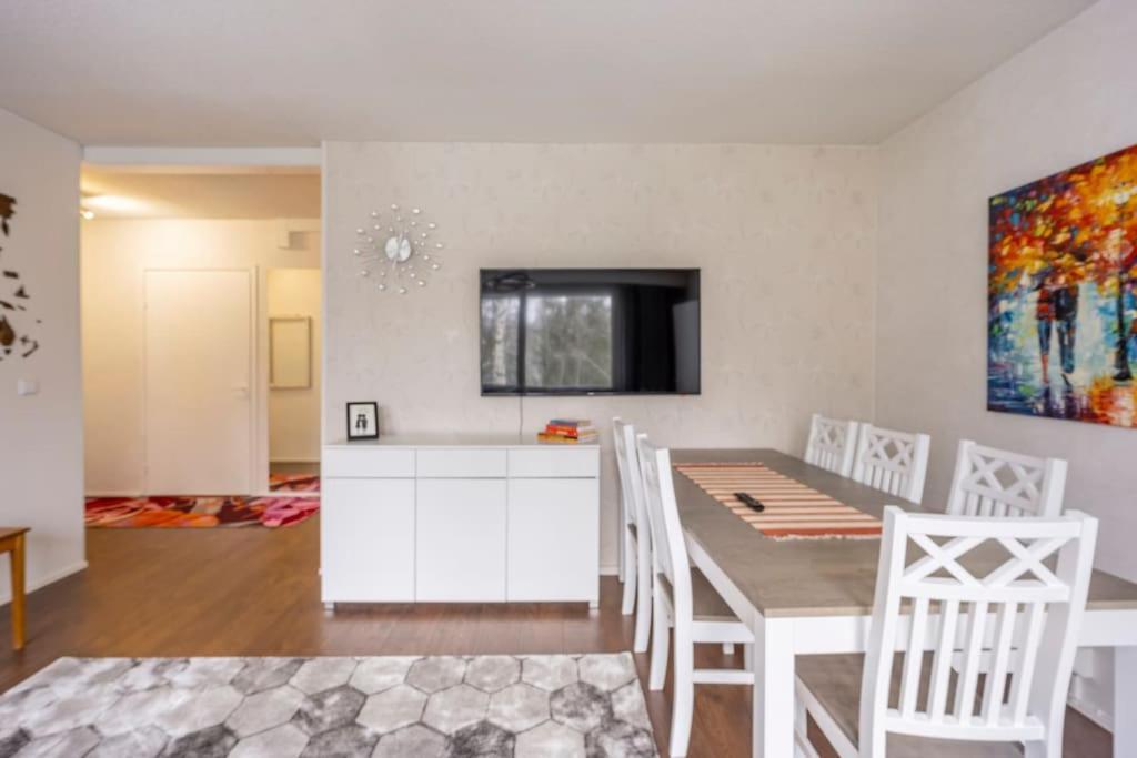 Valoisa Huoneisto Jossa Erinomaiset Vuoteet. Mikkeli Buitenkant foto