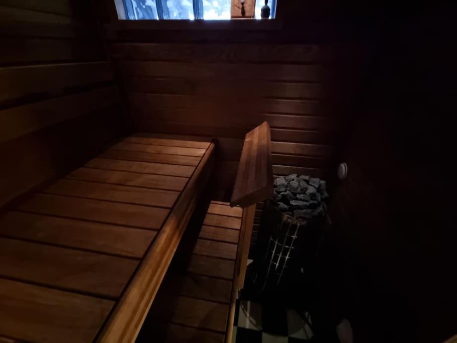 Valoisa Huoneisto Jossa Erinomaiset Vuoteet. Mikkeli Buitenkant foto